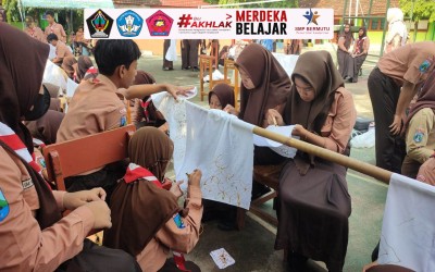 Proyek P5 Tema Kewirausahaan Pelatihan Pembuatan Batik